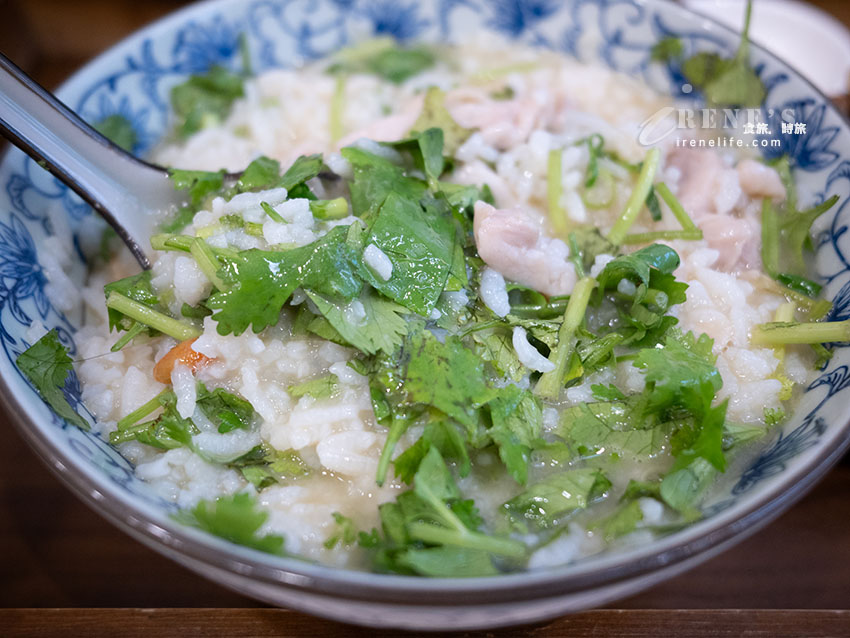 190元起飲料、霜淇淋、豆花吃到飽！香菜控必收，滿滿香菜看不到底下的麵/粥