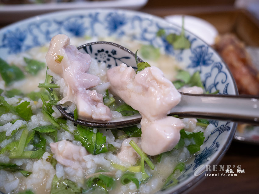 190元起飲料、霜淇淋、豆花吃到飽！香菜控必收，滿滿香菜看不到底下的麵/粥