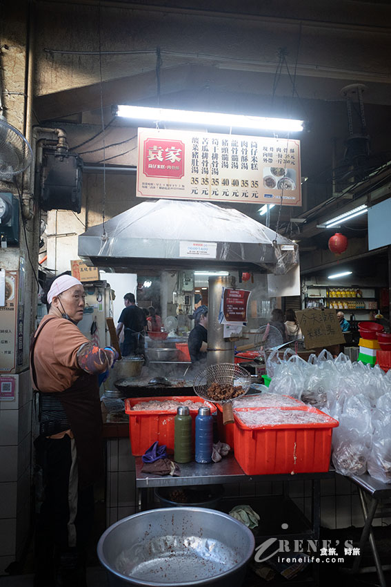 嘉義人的廚房,東市場美食不勝枚舉,一大早就開始排隊是常態 嘉義人的廚房,東市場美食不勝枚舉,一大早就開始排隊是常態