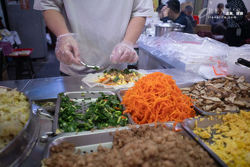 嘉義人的廚房,東市場美食不勝枚舉,一大早就開始排隊是常態 嘉義人的廚房,東市場美食不勝枚舉,一大早就開始排隊是常態