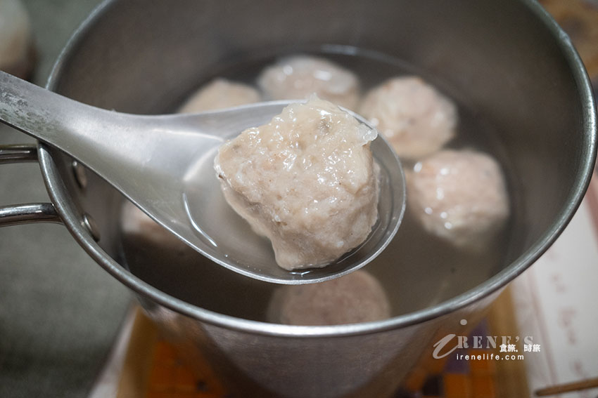 嘉義人的廚房，東市場美食不勝枚舉，一大早就開始排隊是常態