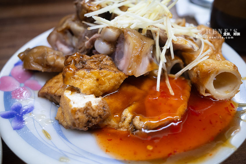 隱藏在巷弄中的排隊美食！內行人必點豬腳，扁食表現也很亮眼 @Irene's 食旅．時旅