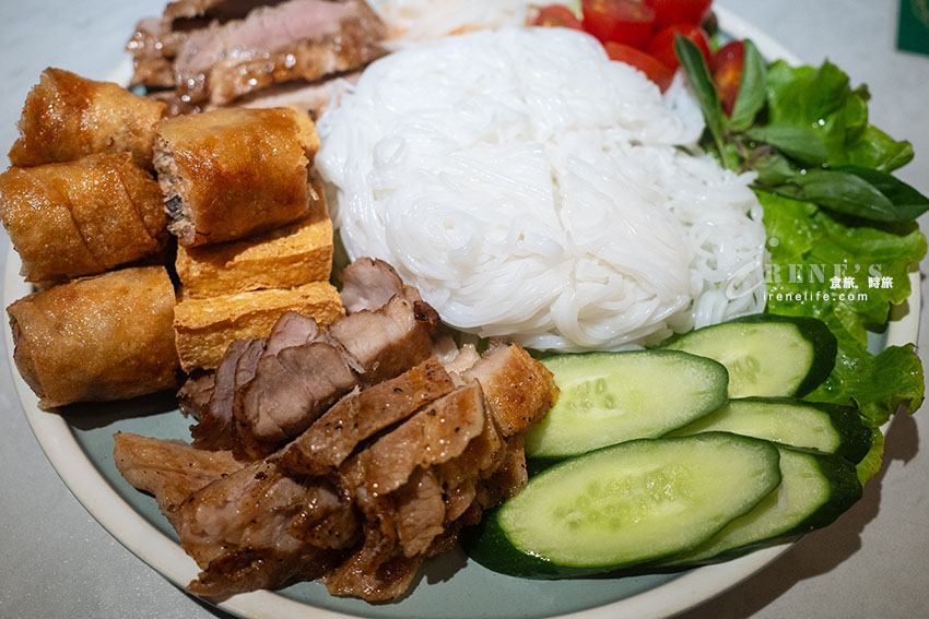 捷運南勢角站美食|環境舒適餐點美味,內用還有越式咖啡喝到飽 捷運南勢角站美食|環境舒適餐點美味,內用還有越式咖啡喝到飽