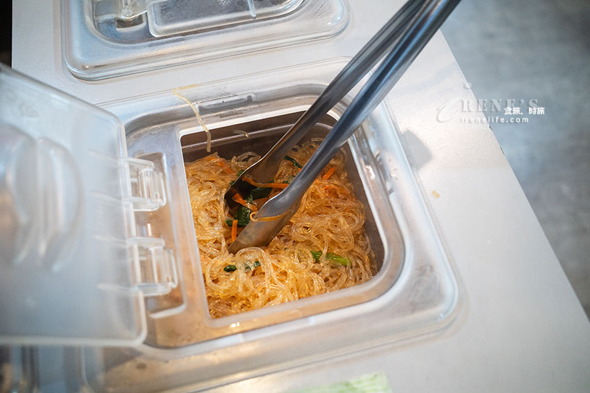 裝潢不起眼,韓式料理卻意外可以!超值份量足,內用小菜、白飯吃到飽 裝潢不起眼,韓式料理卻意外可以!超值份量足,內用小菜、白飯吃到飽