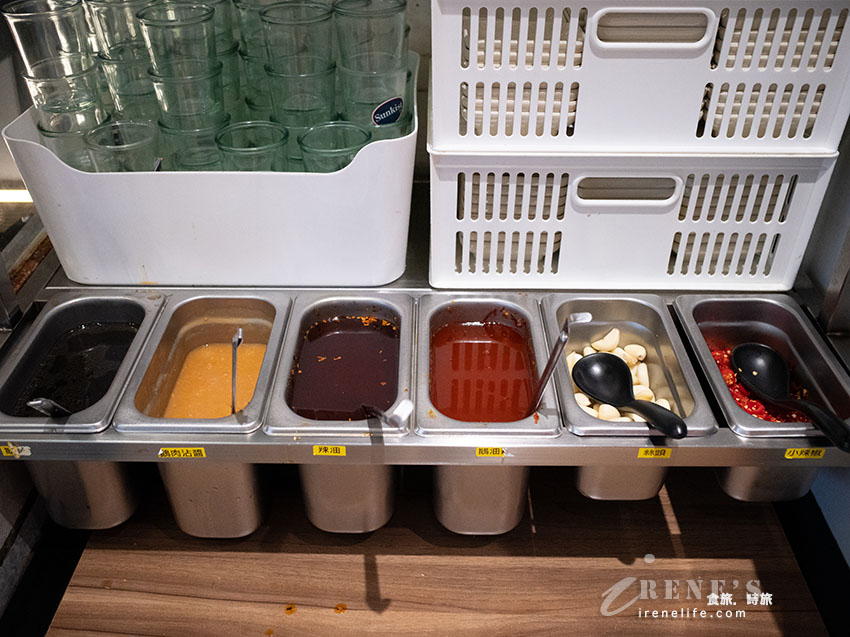 蟬聯七年米其林必比登推薦的榮耀，台北最強鵝肉小吃，人氣如日中天