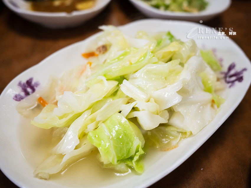 近淡江大橋的隱藏版貨櫃屋熱炒,乾煎小卷一級棒,還附停車場 近淡江大橋的隱藏版貨櫃屋熱炒,乾煎小卷一級棒,還附停車場