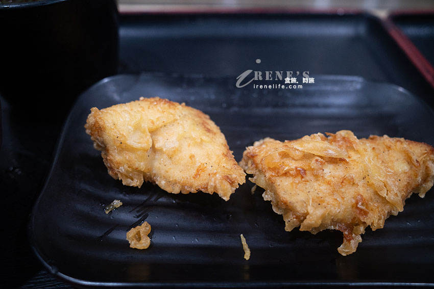 京都駅構内平價的烏龍麵店,從早餐一路吃到宵夜都沒問題,超大隻沙丁魚免費加 京都駅構内平價的烏龍麵店,從早餐一路吃到宵夜都沒問題,超大隻沙丁魚免費加