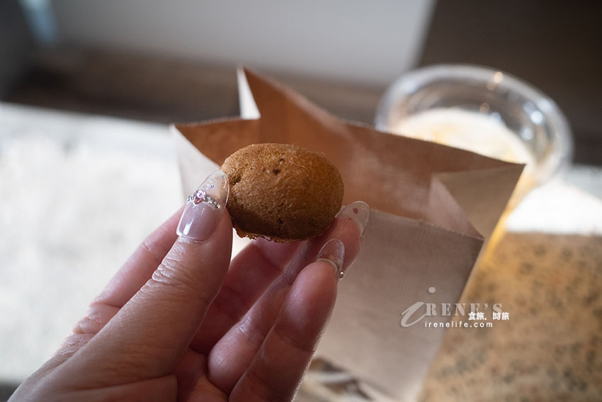 二条城前古名家茶寮，現刷抹茶、焙茶還有現煮咖啡香與鬆餅香