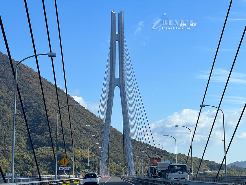 可欣賞到來島海峽大橋的道路休息站，還能品嚐瀨戶內海的海鮮炭烤BBQ
