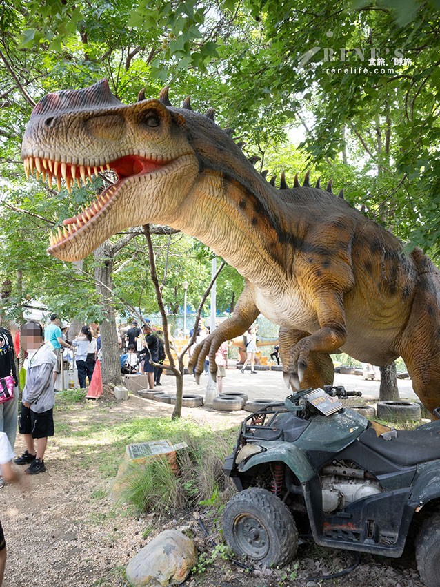 台北戶外大型恐龍樂園！ 會動會叫超擬真恐龍宛如置身侏儸紀公園