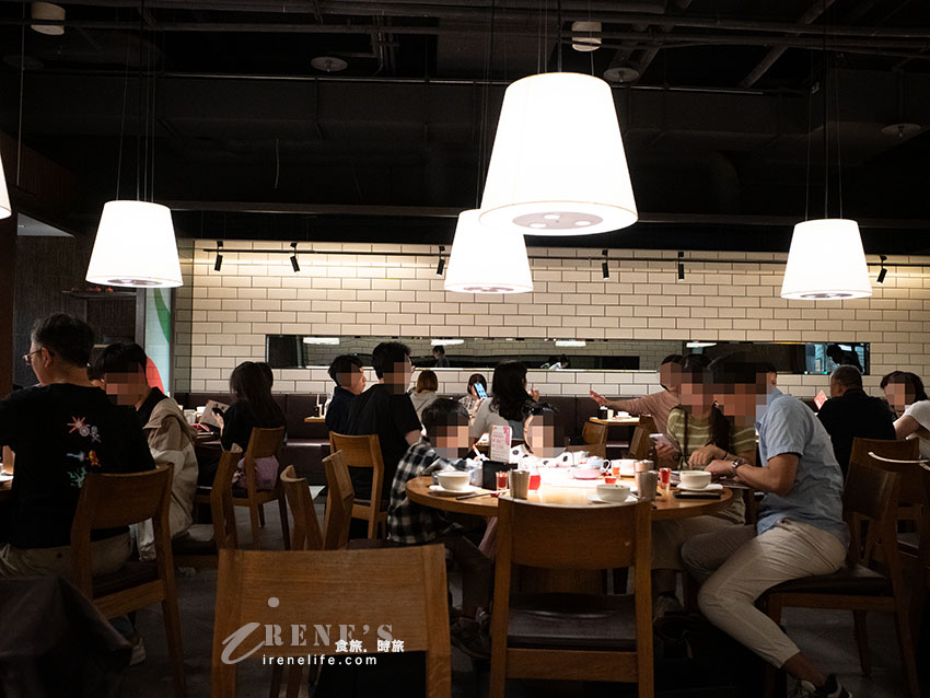 配色勾勒食慾，讓人胃口大開的美味川菜餐廳，聚會的安全牌