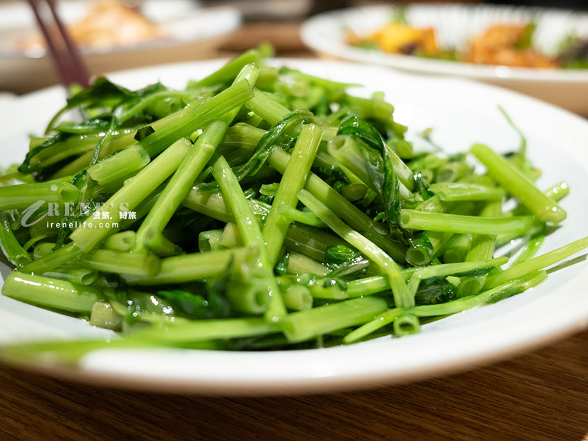 配色勾勒食慾，讓人胃口大開的美味川菜餐廳，聚會的安全牌