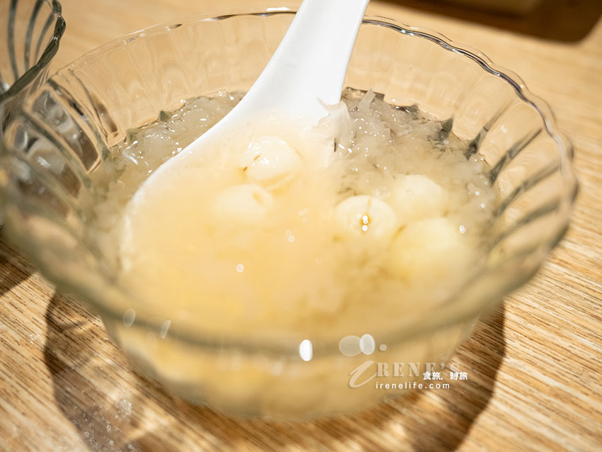 配色勾勒食慾，讓人胃口大開的美味川菜餐廳，聚會的安全牌