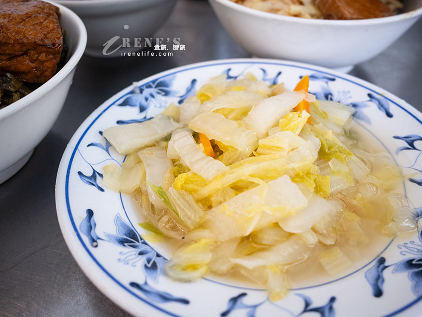 基隆三沙灣排隊豬腳店,油亮色澤超誘人,內用外帶人潮止不住 基隆三沙灣排隊豬腳店,油亮色澤超誘人,內用外帶人潮止不住