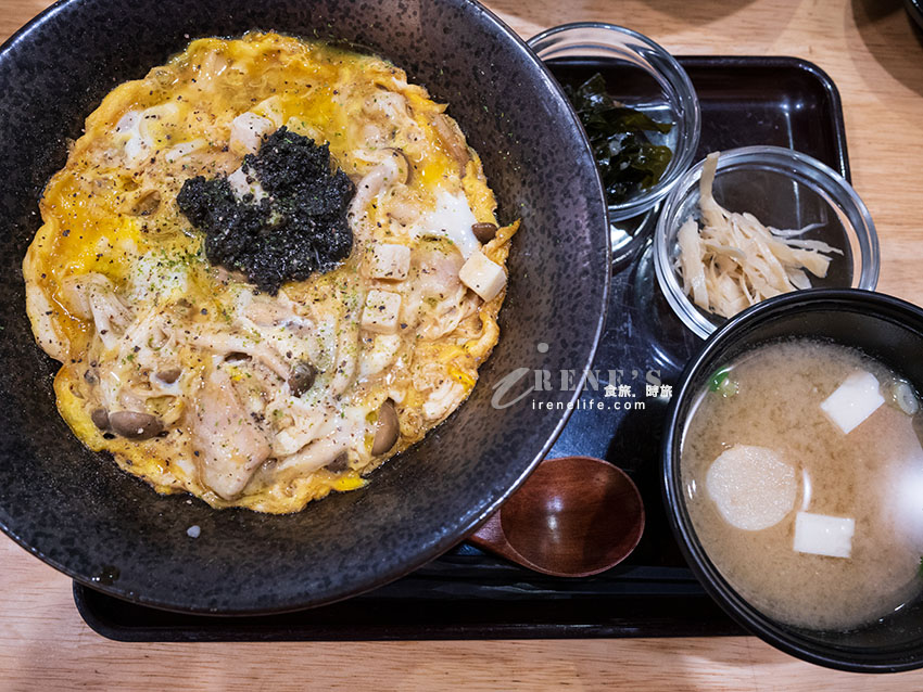 生食級雞蛋/台東關山米/嚴選雞肉成就一碗美味的親子丼,加大還不加價 生食級雞蛋/台東關山米/嚴選雞肉成就一碗美味的親子丼,加大還不加價