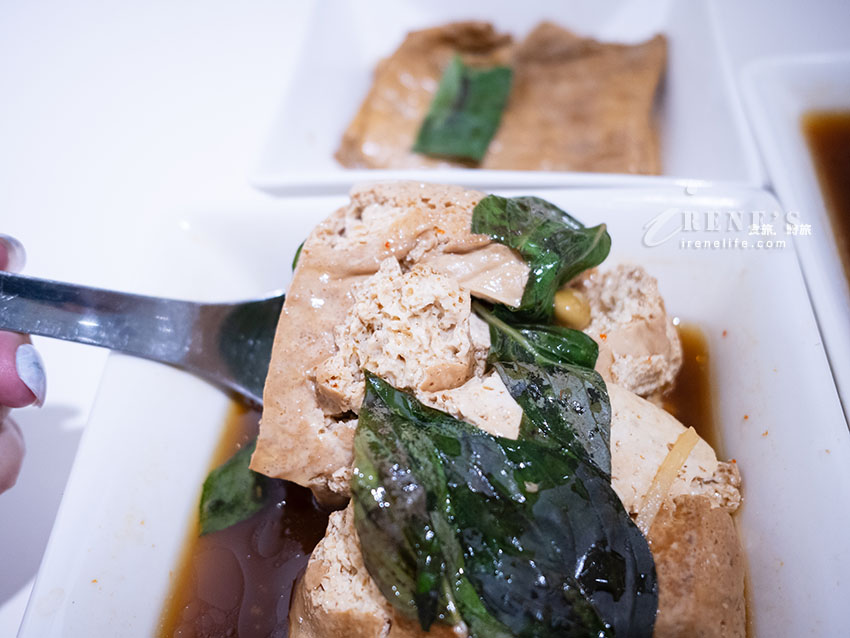 好吃的臭大蔬開到三重囉, 臭豆腐、乾麵口味都好多,泡菜臭豆腐烤餅有特色 好吃的臭大蔬開到三重囉, 臭豆腐、乾麵口味都好多,泡菜臭豆腐烤餅有特色