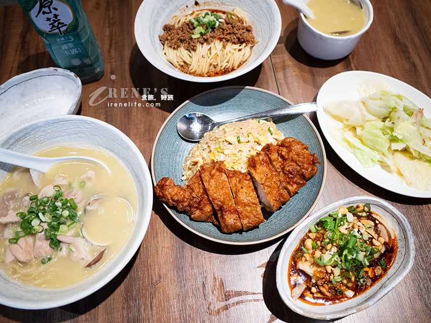 吉林路不吃熱炒,炒飯、雞湯麵也很強,排骨厚到不講武德,雞湯超濃郁 吉林路不吃熱炒,炒飯、雞湯麵也很強,排骨厚到不講武德,雞湯超濃郁