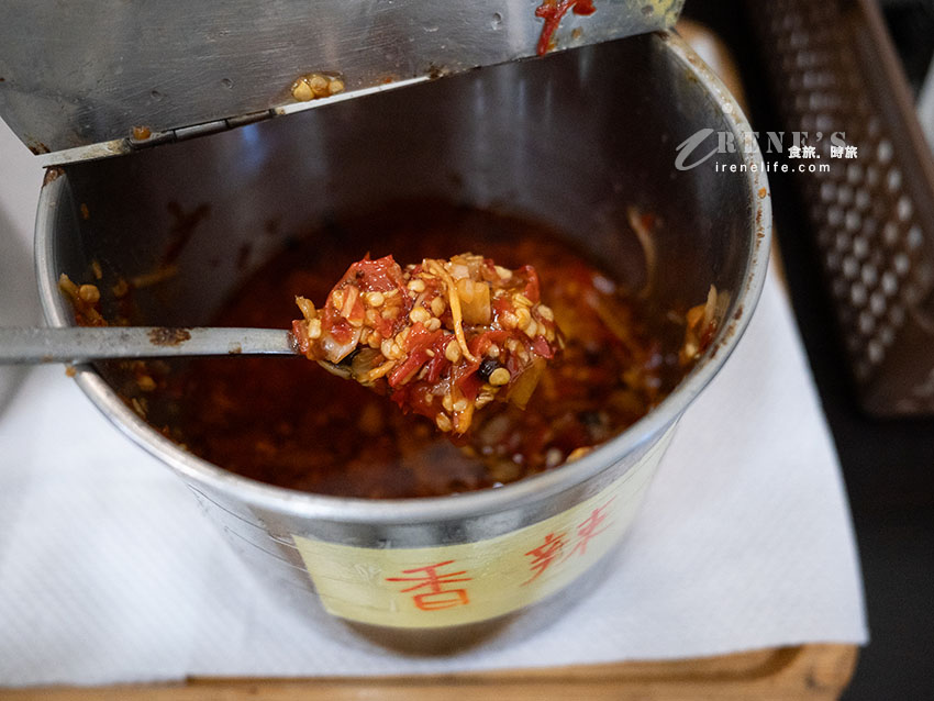 西門町特色美食推薦，比臉還大的米線，孜然捲餅、孜然夾饃很炸餡