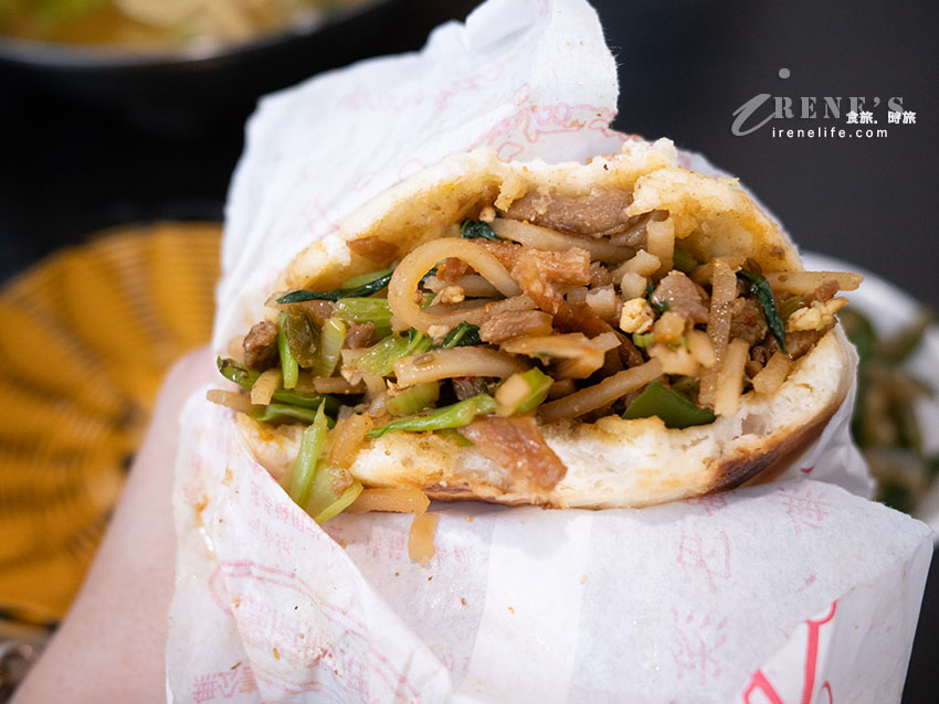 西門町特色美食推薦，比臉還大的米線，孜然捲餅、孜然夾饃很炸餡
