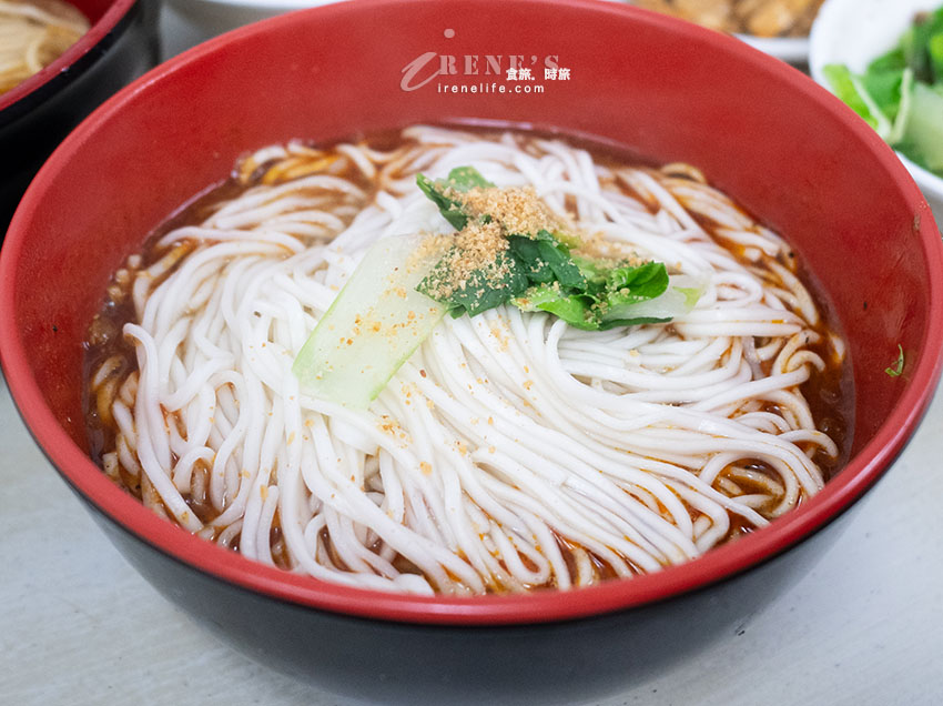 城中市場美食推薦,各式麵食都能配抄手,緊實肉餡好口感,最喜歡紅油抄手的調味 城中市場美食推薦,各式麵食都能配抄手,緊實肉餡好口感,最喜歡紅油抄手的調味