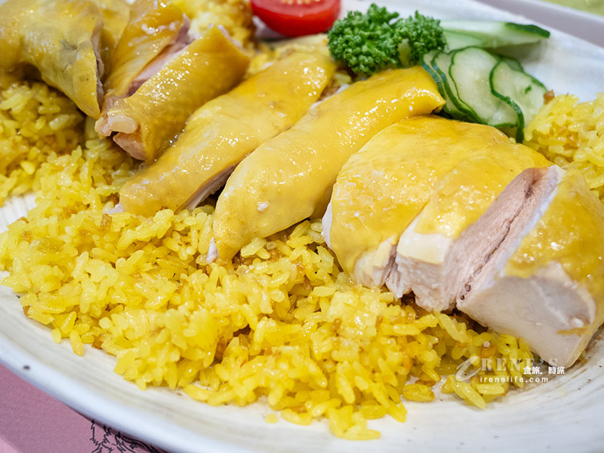 即時熱門文章：信義區好吃海南雞飯，鮮嫩肉質搭配三款秘製醬汁，有鍋巴的雞煲飯超級香