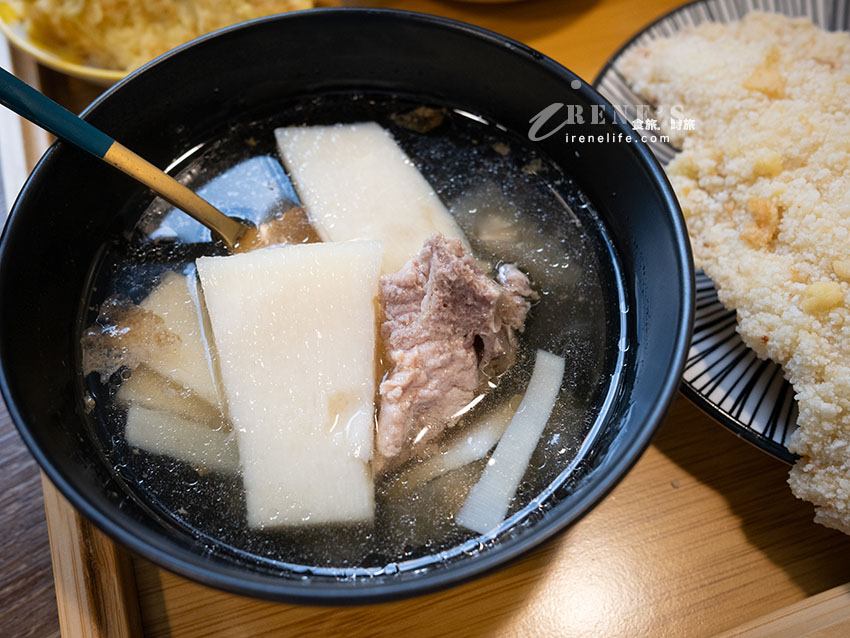 隱身三重巷弄裡的高質感定食，有如回家吃飯的舒服，四菜一湯還有水果