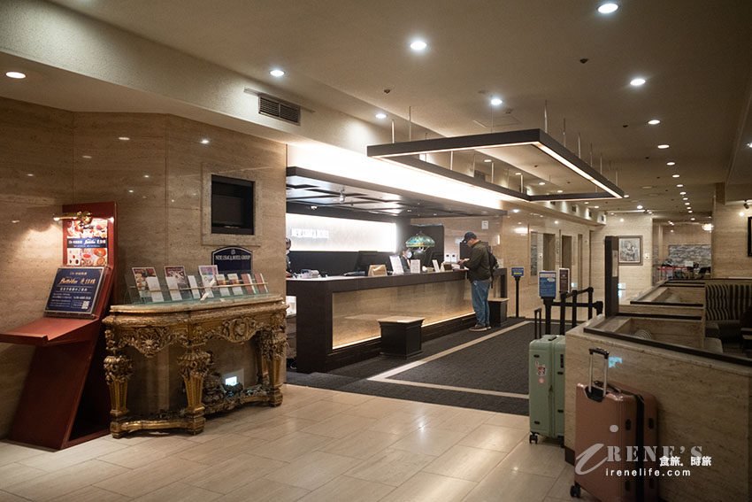 JR新大阪車站步行3分鐘即可抵達的平價飯店，附近便利商店跟餐廳皆有，安靜且方便