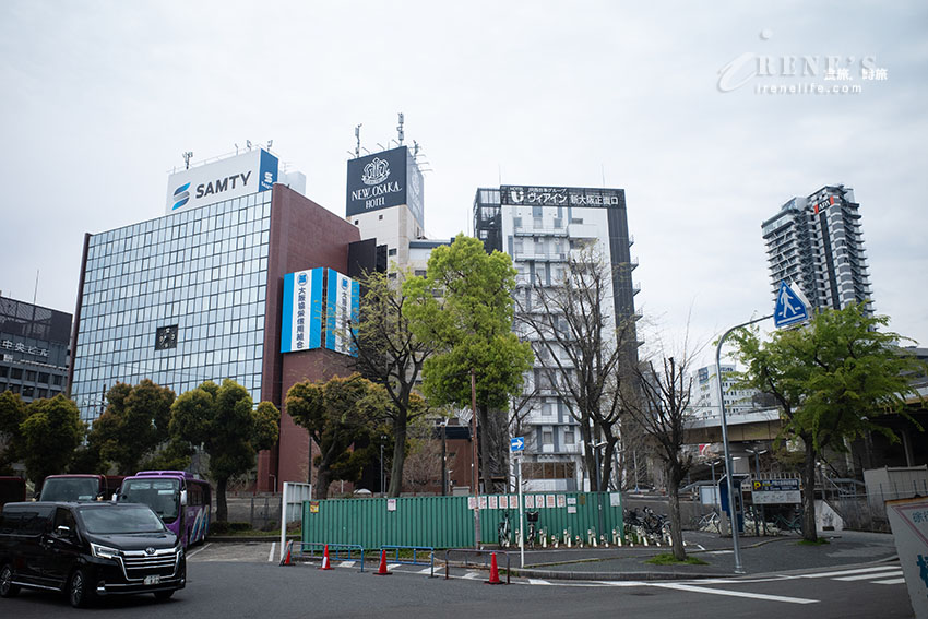 JR新大阪車站步行3分鐘即可抵達的平價飯店，附近便利商店跟餐廳皆有，安靜且方便