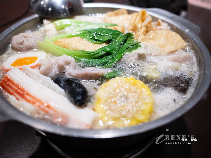 公館商圈百元小火鍋、酸菜魚，內用居然有珍珠奶茶喝到飽！評論還送肉片