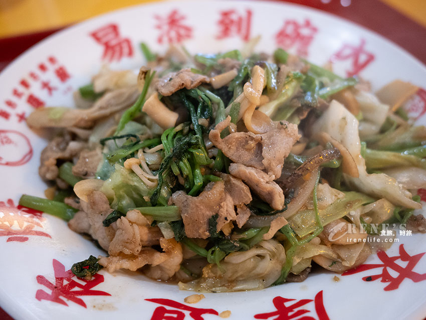 蒙古烤肉均一價，想吃多少自己夾！夾菜送肉還有白飯、熱湯、甜湯、飲料無限供應