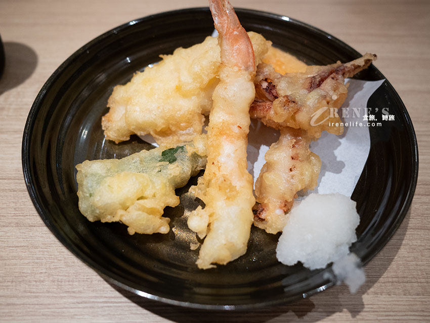 北九州烏龍麵第一品牌的資先生烏龍麵海外首店就在台灣！還推出台灣限定的口味呦