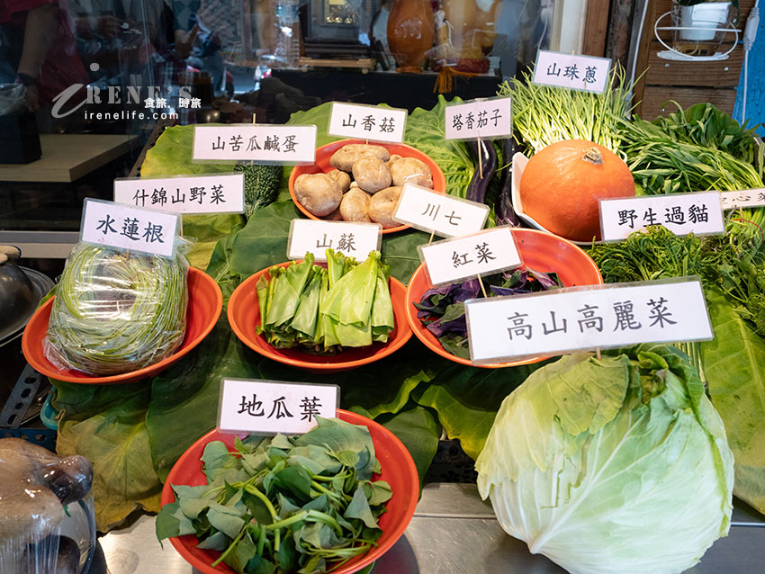 網站近期文章：烏來老街餐廳推薦，原住民特色小吃吃得到，溪蝦、珠蔥、山豬肉還有竹筒飯