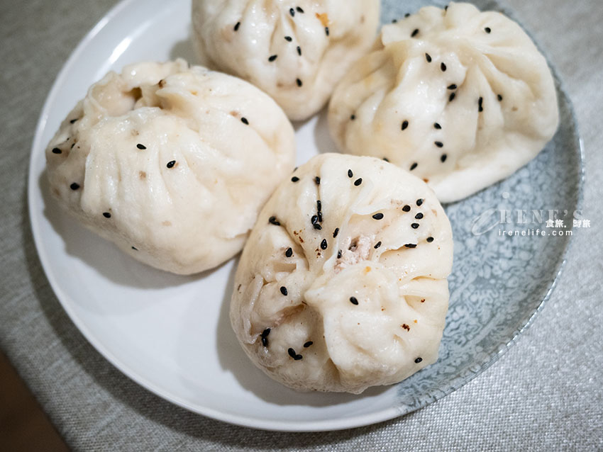 在地人的早餐首選，江蘇水煎包每顆18元，豆腐包、韭菜包、鮮肉包