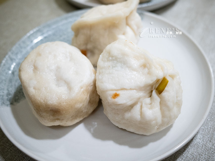 在地人的早餐首選，江蘇水煎包每顆18元，豆腐包、韭菜包、鮮肉包