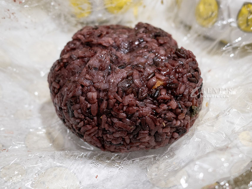 三重可愛紫米飯糰,創意口味包入內,控肉、蔥油雞、吻仔魚通通有 三重可愛紫米飯糰,創意口味包入內,控肉、蔥油雞、吻仔魚通通有