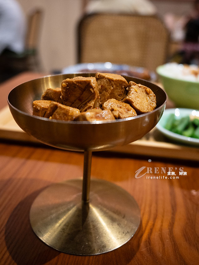 遠雄廣場餐廳推薦|一店一米走入日常,經典客飯喚醒家的味道 遠雄廣場餐廳推薦|一店一米走入日常,經典客飯喚醒家的味道
