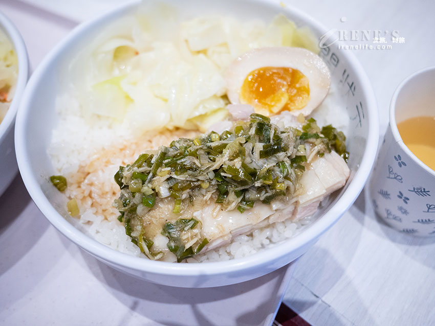 台北車站美食推薦》聞狀元雞肉飯館旗艦店，文青風舒肥雞肉飯、免費雞湯無限喝
