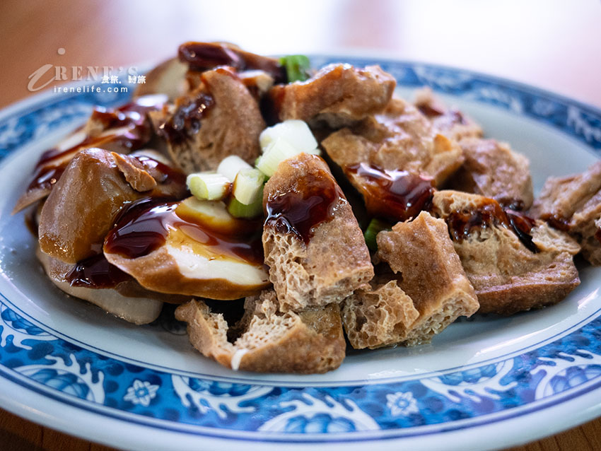 【淡水美食】忠師傅餃子王：淡江大橋旁在地人推薦鮮蝦水餃，附菜單與停車攻略！