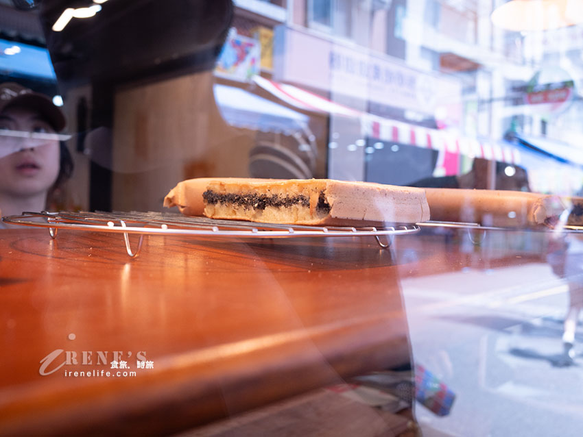 淡水老街美食推薦｜李師傅功夫麥餅：必吃古早味石頭餅、創新鹹蛋黃花生口味開箱