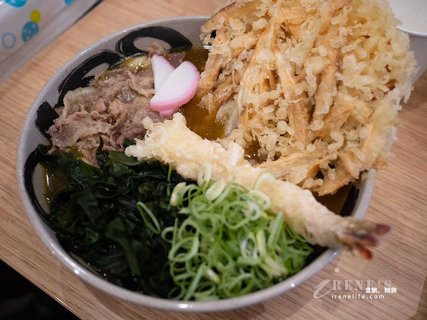 【佐賀美食】武雄かま蔵うどん：武雄溫泉站前在地人排隊美食！手掌大牛蒡天婦羅烏龍麵（附菜單、停車場）