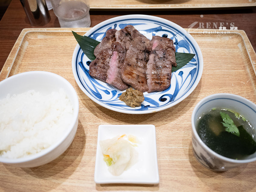 佐賀you me Town美食推薦｜炙烤牛舌萬：Q彈炭香牛舌、白飯免費續吃到飽！