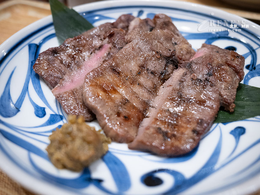 網站近期文章：佐賀you me Town美食推薦｜炙烤牛舌萬：Q彈炭香牛舌、白飯免費續吃到飽！