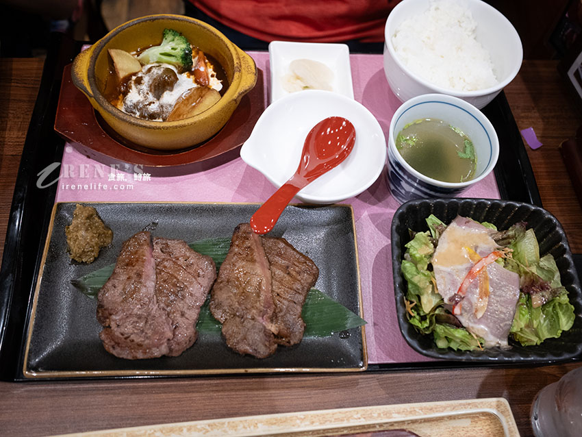 佐賀you me Town美食推薦｜炙烤牛舌萬：Q彈炭香牛舌、白飯免費續吃到飽！