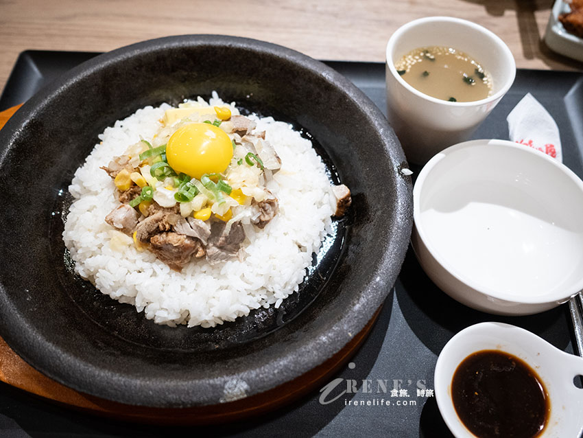 汐止遠雄美食|樂麵屋:20年人氣九州拉麵,必點清爽柚香鹽味與蒜香鐵板飯! 汐止遠雄美食|樂麵屋:20年人氣九州拉麵,必點清爽柚香鹽味與蒜香鐵板飯!