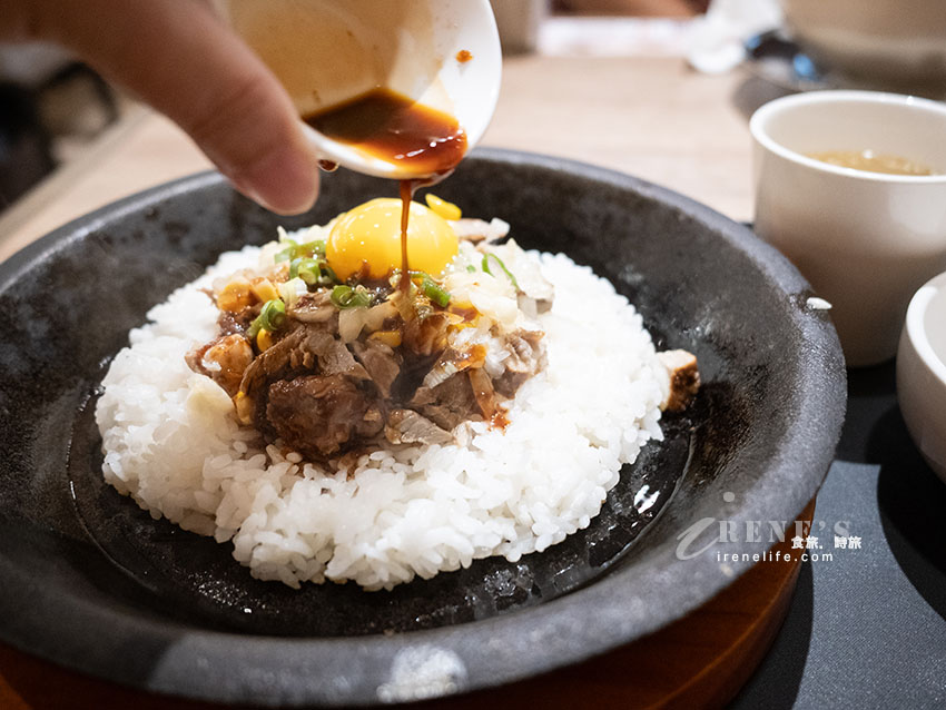 汐止遠雄美食｜樂麵屋：20年人氣九州拉麵，必點清爽柚香鹽味與蒜香鐵板飯！