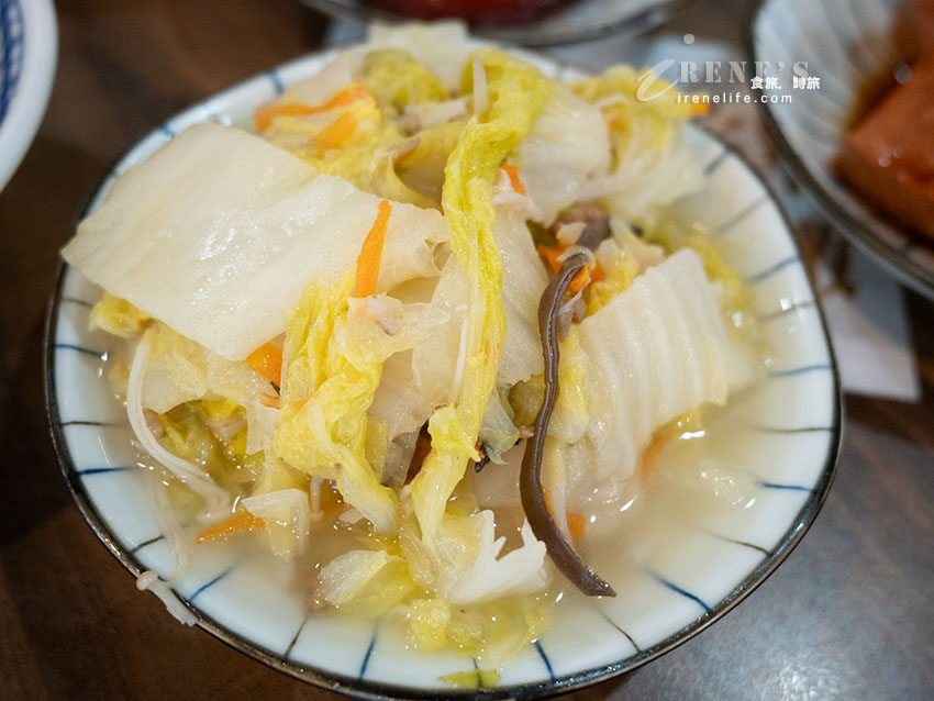 【基隆美食】十二堂：在地人私藏的中正區神級「蒸蛋滷肉飯」與平價便當