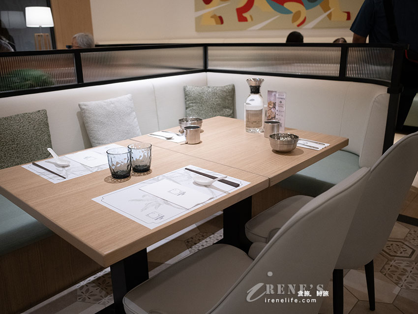 【台北大巨蛋美食】Chatterbox Café全台首店！新加坡傳奇文華雞飯評價、訂位與必點推薦