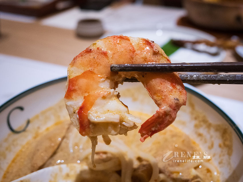 【台北大巨蛋美食】Chatterbox Café全台首店！新加坡傳奇文華雞飯評價、訂位與必點推薦
