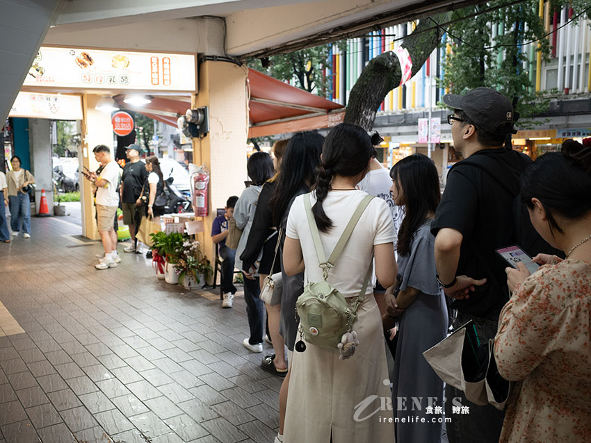 寧夏夜市美食｜菓酪格格御糬點心所：比拳頭大的巨無霸水果乳酪麻糬！