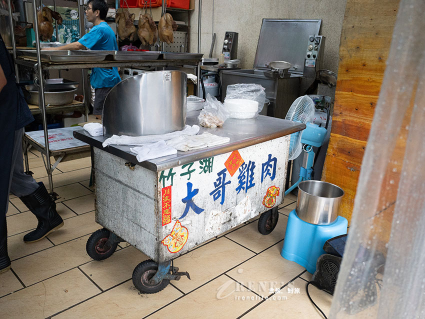 【三重美食】大哥雞肉:陽明山青菜園白斬雞神還原!三蘆隱藏版外帶推薦 【三重美食】大哥雞肉:陽明山青菜園白斬雞神還原!三蘆隱藏版外帶推薦